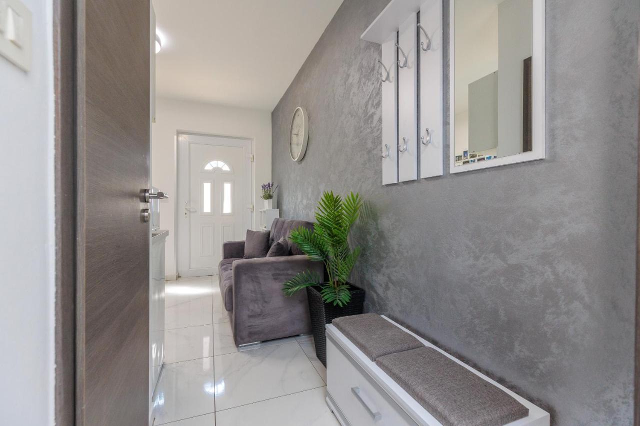 Apartment Ema Задар Екстер'єр фото